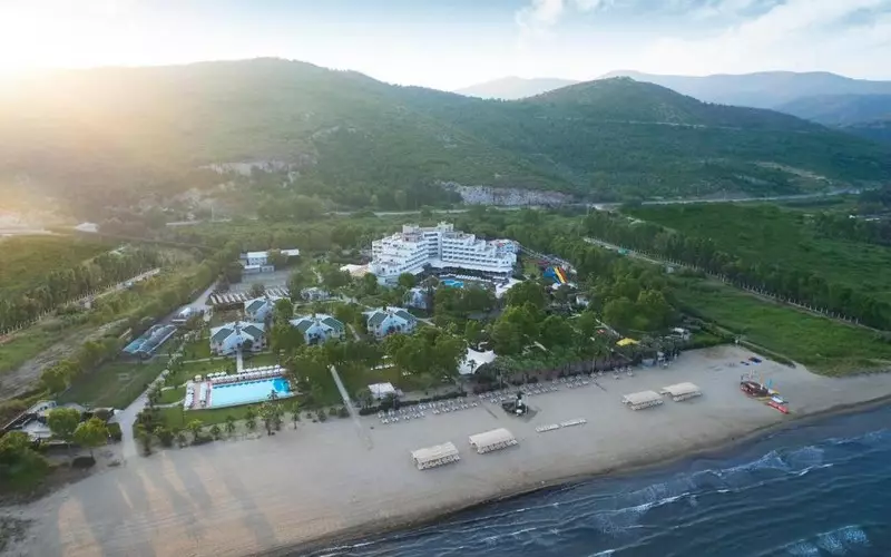 هتل ریچموند افسوس ریزورت