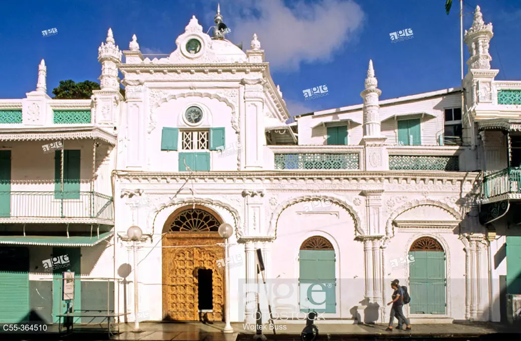 مسجد جوماه موریس