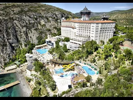 هتل آداکوله کوش آداسی