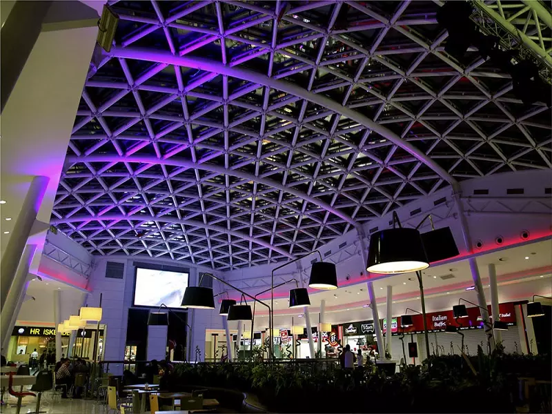 مرکز خرید مترو پارک باکو