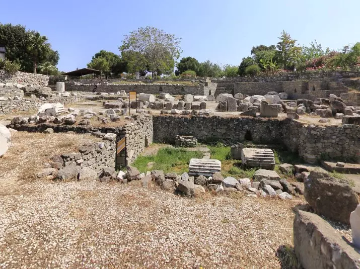 موزه روباز Mausoleion